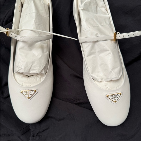 Prada white ballerina flats NWT, size 40.5 - Picture 2 of 7